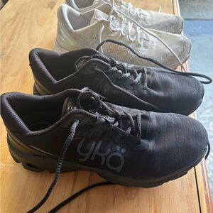 Women’s Black Ryka Athletic Shoes (1pair)